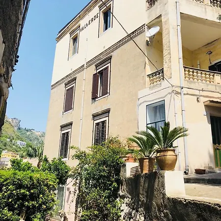 Amartia Apartamento *